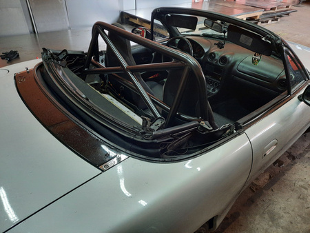 Skręcana pół klatka Rollbar Mazda MX5 NA NB Miata Red