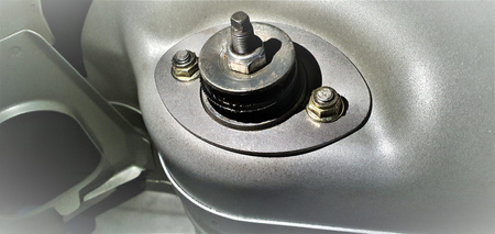 Wzmocnienie BMW 3 E46 Mocowania amortyzatora