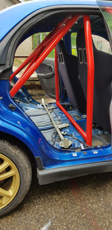 Rollbar skręcana pół klatka BMW 3 E46 sedan w/o harness Red