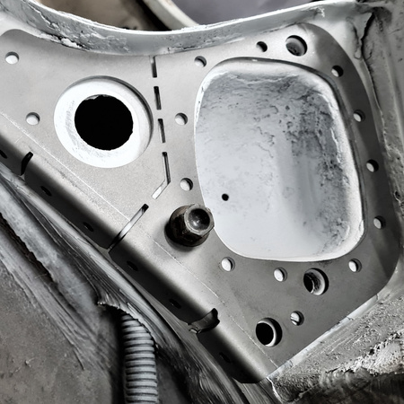 Wzmocnienie BMW 3 E46 Mocowania tylnych wahaczy